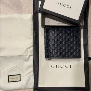 Brand New Men’s GUCCI Waller w/ money clip